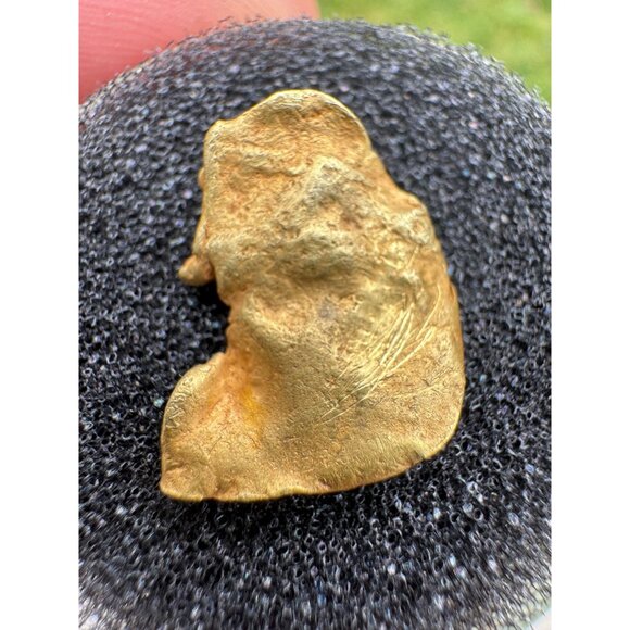 Large Cornflake Gold Nugget - 17mm x 13mm - 1.3 grams Nevada County, California - Picture 2 of 5